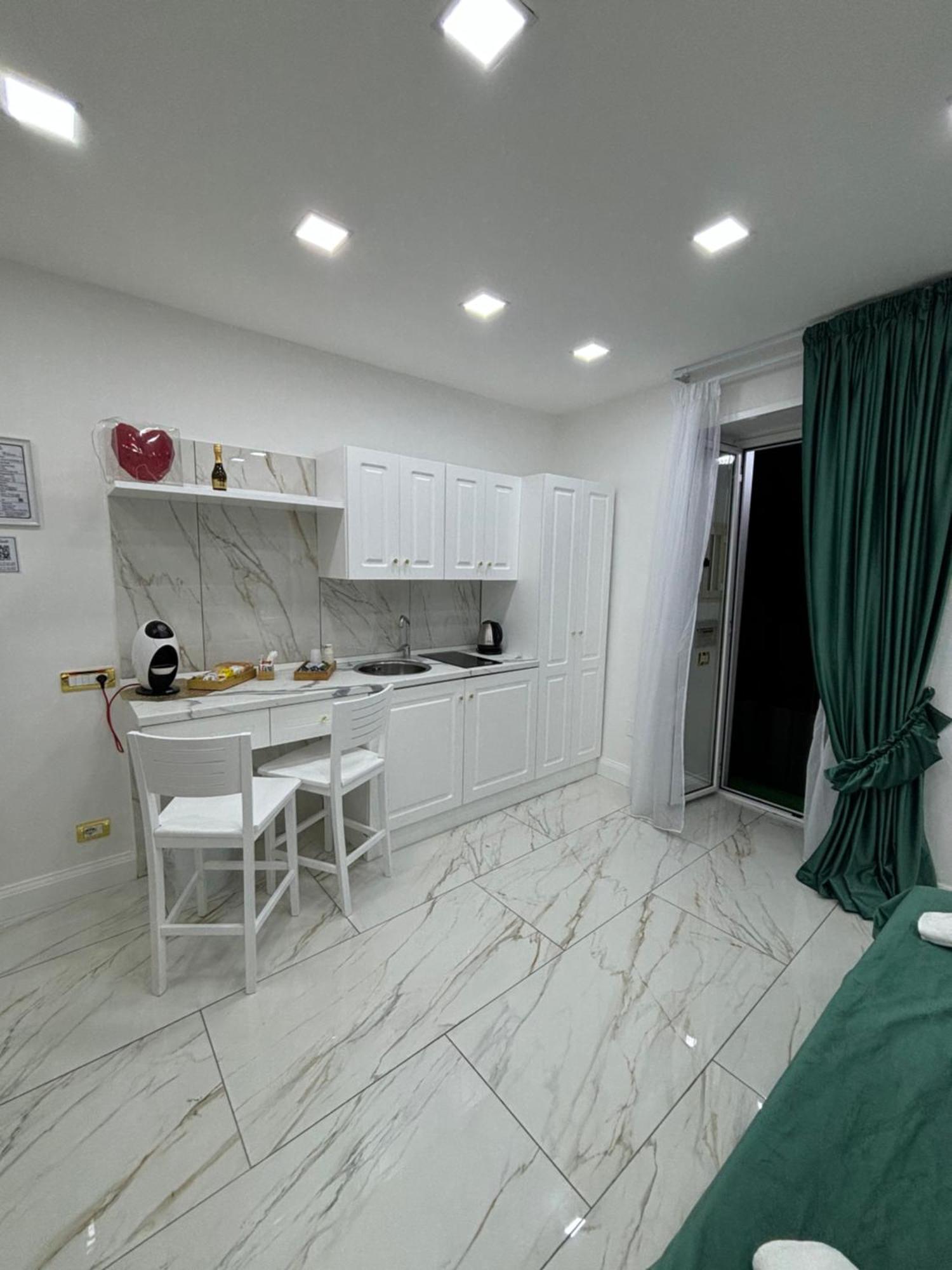 Suite Campanile Naples Exterior photo